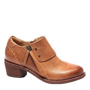 NEW HALSA FOOTWEAR women's michelle leather bootie in dark mustard